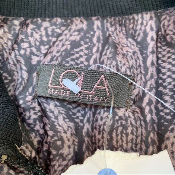 NEW, Women's Puffer Jacket, Small - Picture 6 of 12